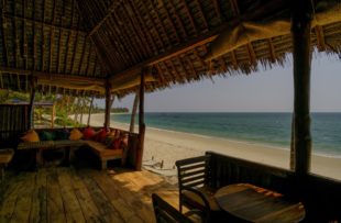 023_DSF7523 Beach bar